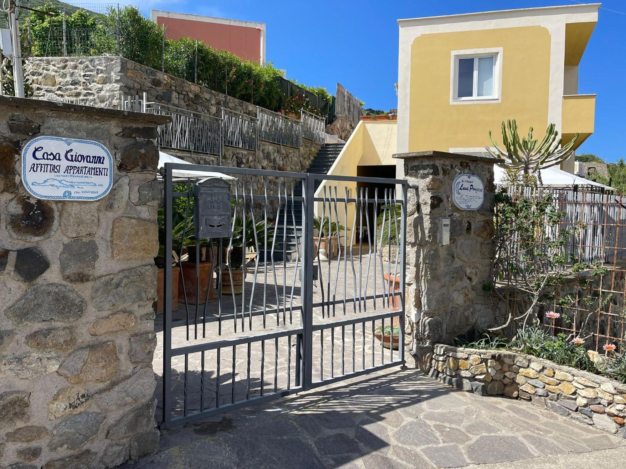Ponza Inn- Casa Giovanna ภายนอก รูปภาพ